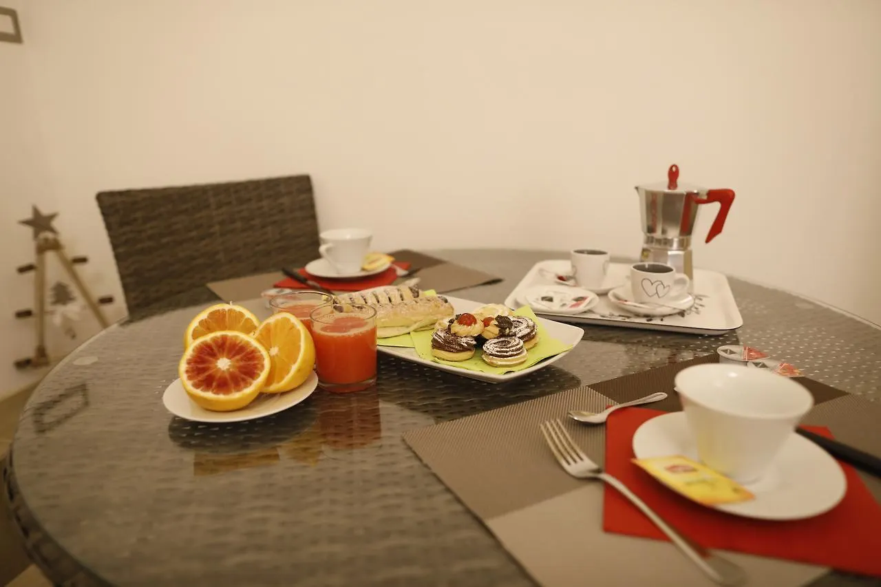 *** Bed & Breakfast B&B Liberty 900 Catania Italy