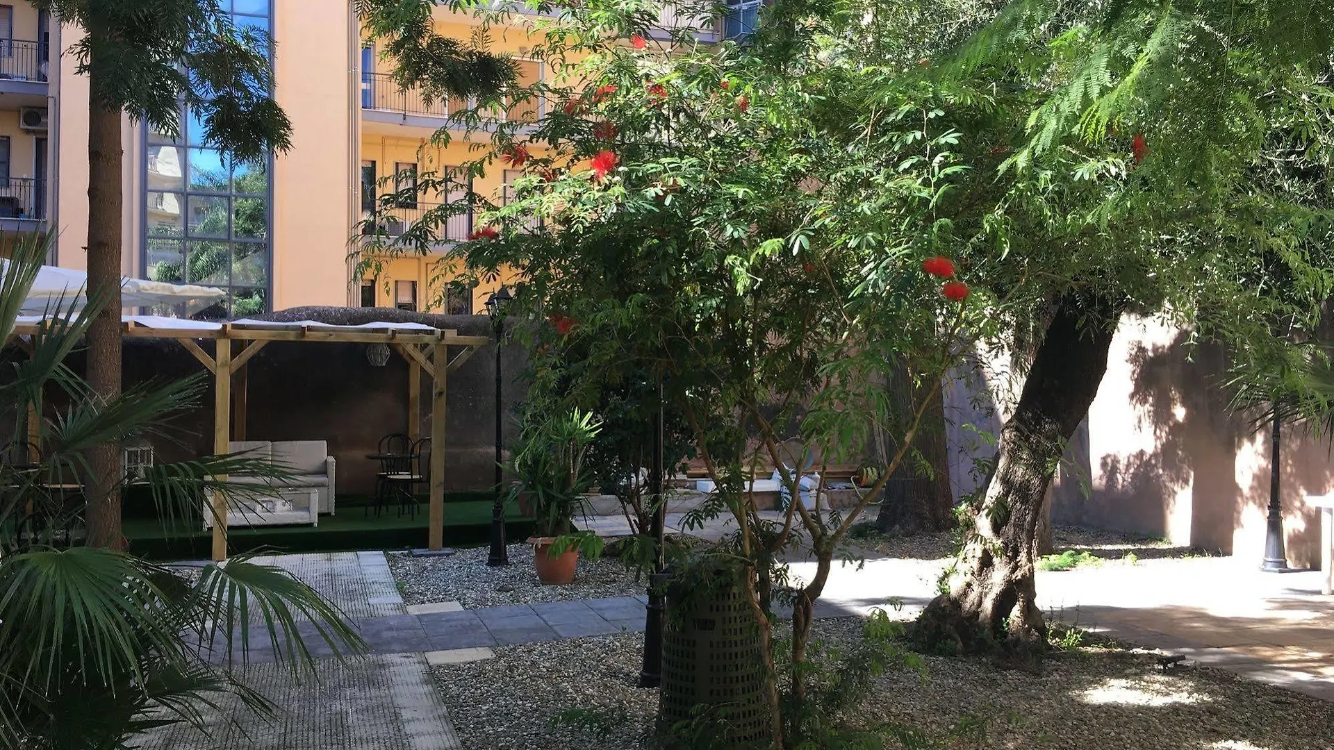 B&B Liberty 900 Catania 3*,